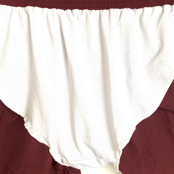 (B47) Blaosn swim shorts in mid length in Color: Burgundy, Size Large - Picture 10 of 11